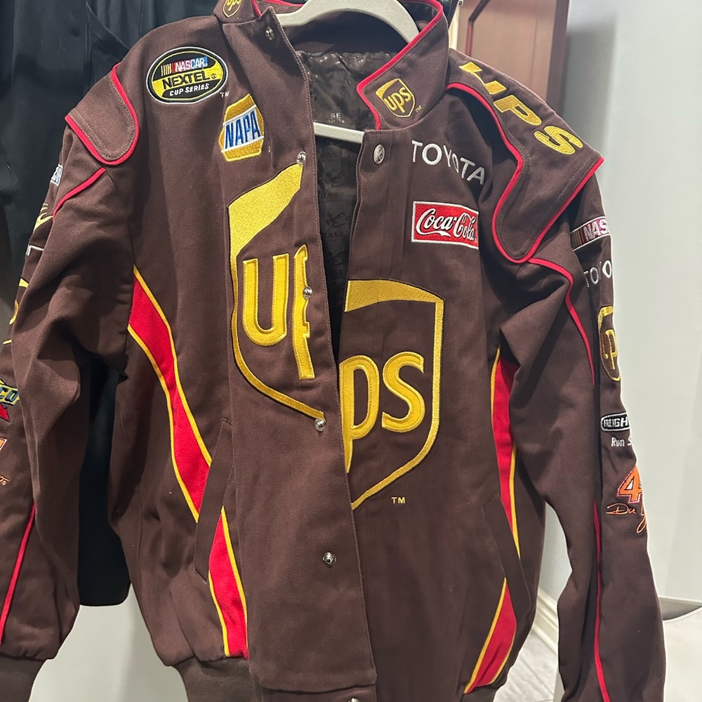 UPS VINTAGE NASCAR RACING JACKET